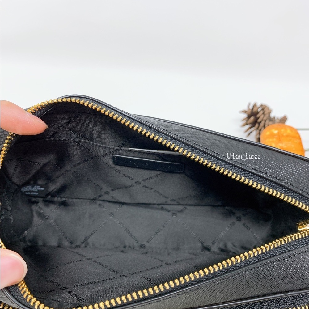 Michael Kors JST Large Double Zip travel pouch - Picture 7 of 7